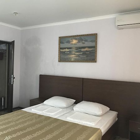 Apra Hotel Lidzava Kültér fotó