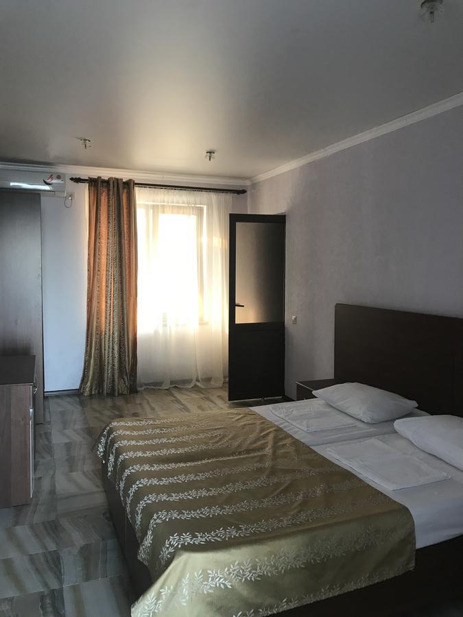 Apra Hotel Lidzava Kültér fotó