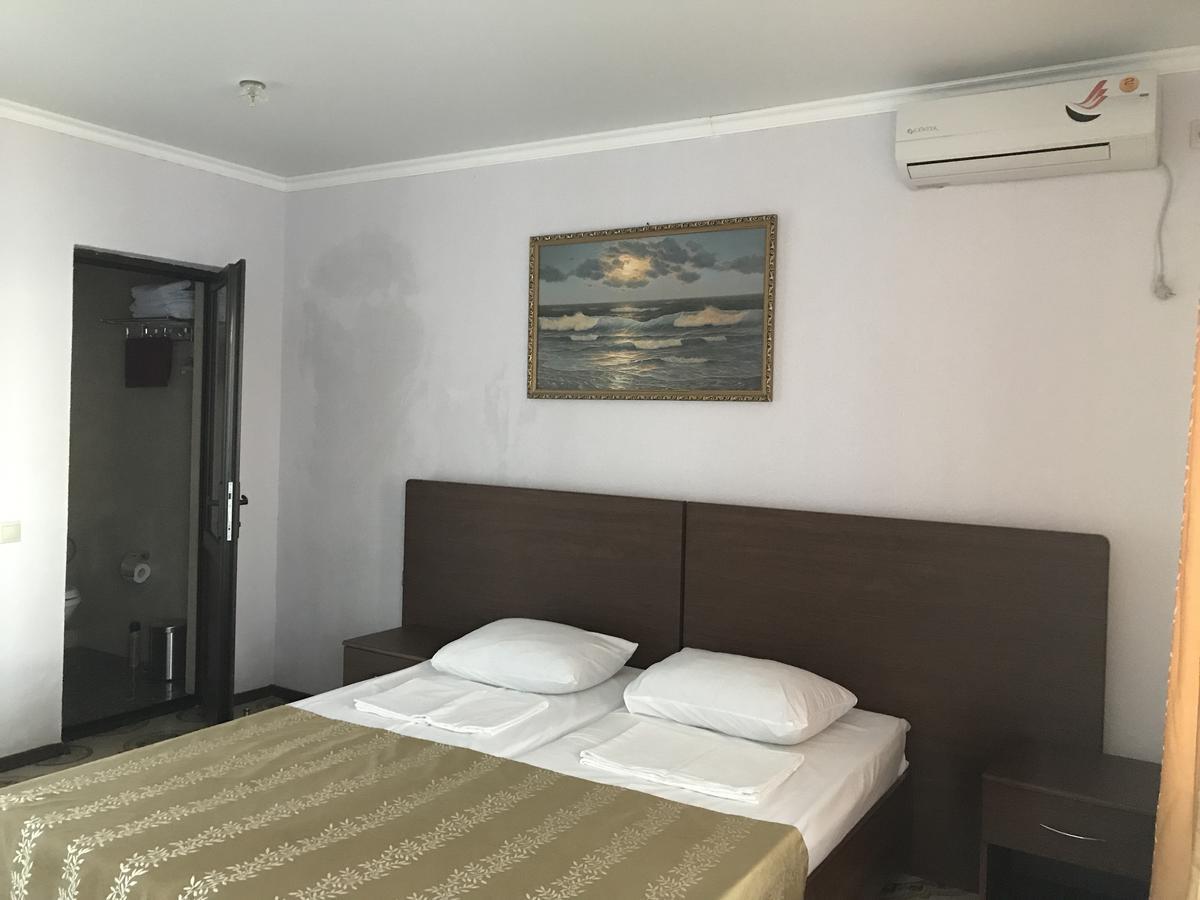 Apra Hotel Lidzava Kültér fotó