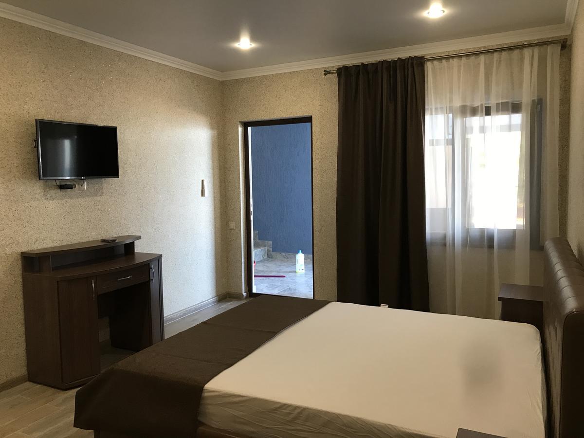 Apra Hotel Lidzava Kültér fotó